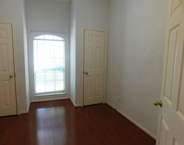 2710 Grants Lake Blvd - Photo Thumbnail 30