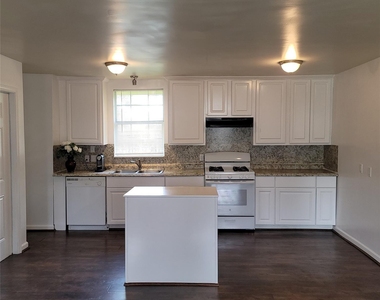 5103 Willow Glen Drive - Photo Thumbnail 11