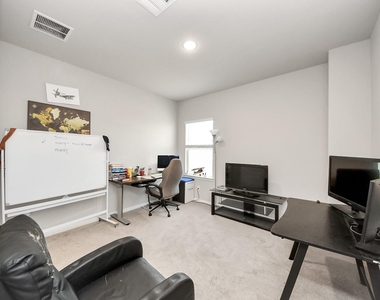 13820 Diamondback Drive - Photo Thumbnail 24