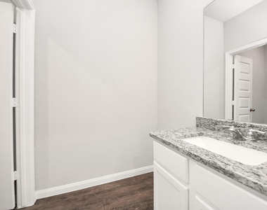 13820 Diamondback Drive - Photo Thumbnail 21