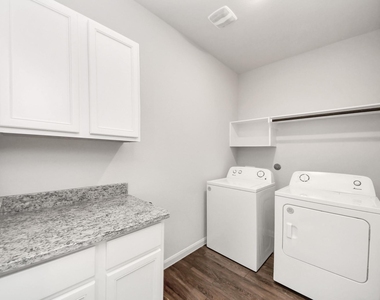 13820 Diamondback Drive - Photo Thumbnail 19