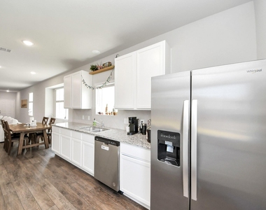 13820 Diamondback Drive - Photo Thumbnail 11