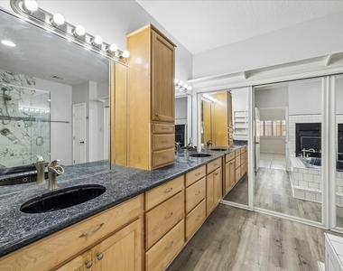 14638 S Hearthstone Green Drive - Photo Thumbnail 4