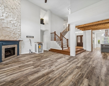 14638 S Hearthstone Green Drive - Photo Thumbnail 1