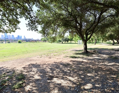 1125 Usener Street - Photo Thumbnail 13