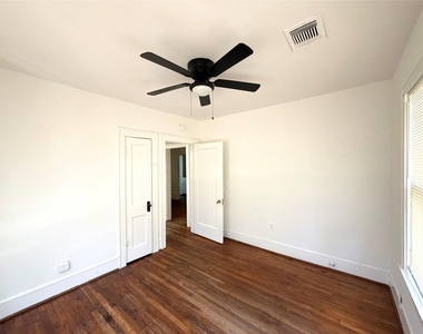 1125 Usener Street - Photo Thumbnail 8