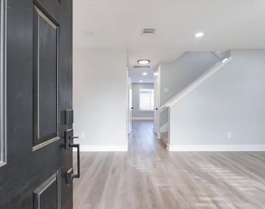 3819 W Traditions Court - Photo Thumbnail 1