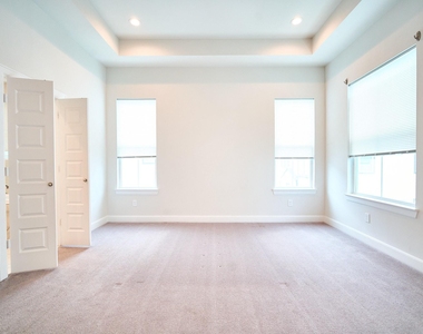 2802 Grand Fountains Drive - Photo Thumbnail 25