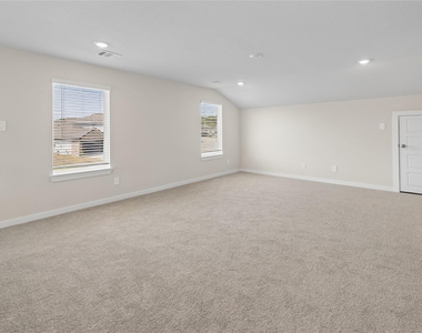 6816 Hart Oak Dr - Photo Thumbnail 13