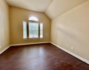 25503 Lockspur Drive - Photo Thumbnail 31