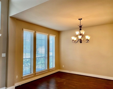 25503 Lockspur Drive - Photo Thumbnail 3