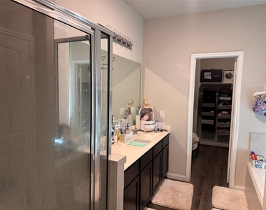 24810 Adami Veduta Court - Photo Thumbnail 9