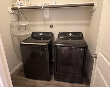 24810 Adami Veduta Court - Photo Thumbnail 16