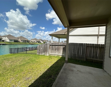 24810 Adami Veduta Court - Photo Thumbnail 17