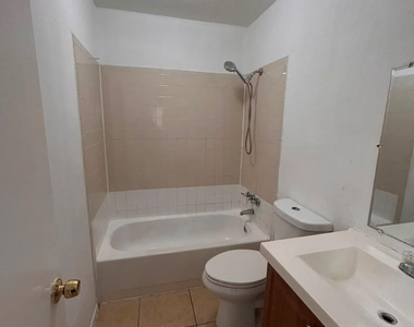 6514 Summer Ridge Drive - Photo Thumbnail 15