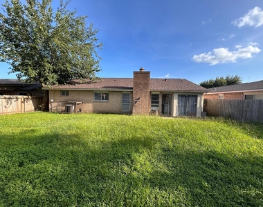 6514 Summer Ridge Drive - Photo Thumbnail 16