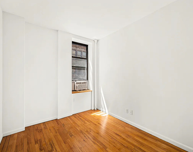121 Madison Avenue - Photo Thumbnail 4