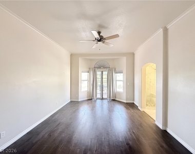 8121 Sedona Sunset Drive - Photo Thumbnail 12
