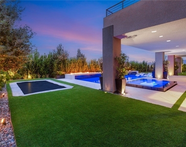11142 San Terrazo Place - Photo Thumbnail 32