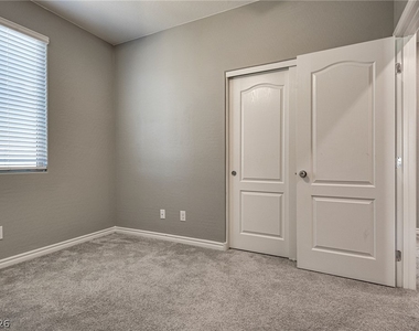 12321 Silvana Street - Photo Thumbnail 37