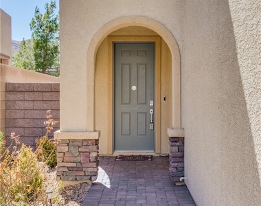 12321 Silvana Street - Photo Thumbnail 3