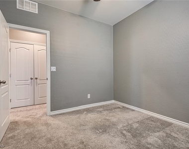 12321 Silvana Street - Photo Thumbnail 44