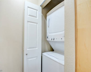 55 E Agate Avenue - Photo Thumbnail 7