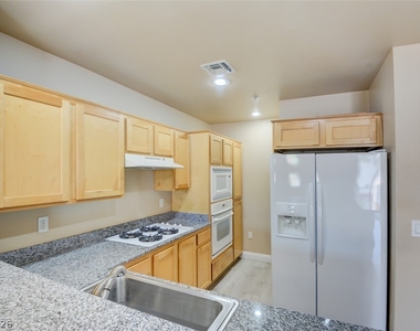 55 E Agate Avenue - Photo Thumbnail 6