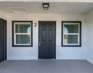 1116 S Casino Center Boulevard - Photo Thumbnail 2