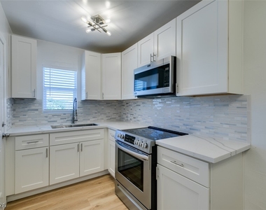 1116 S Casino Center Boulevard - Photo Thumbnail 20