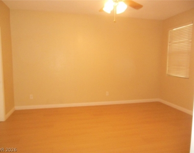 6249 Whispering Creek Street - Photo Thumbnail 7