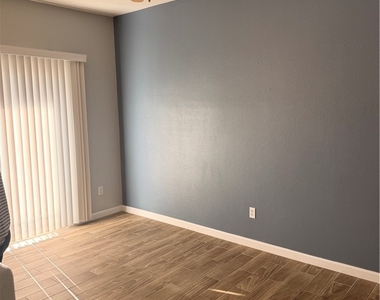 9050 W Warm Springs Road - Photo Thumbnail 3