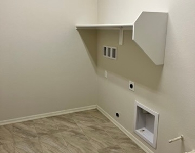 4317 Via Gallo Court - Photo Thumbnail 27