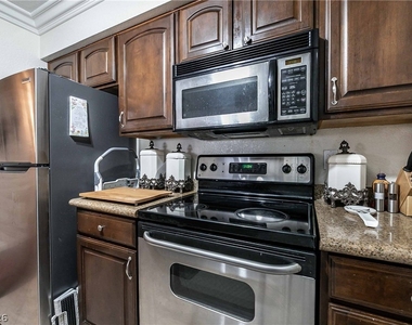 8101 W Flamingo Road - Photo Thumbnail 19