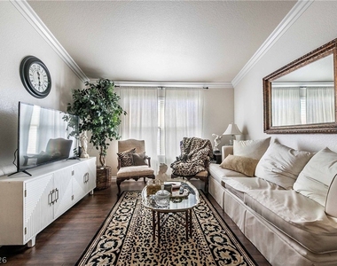 8101 W Flamingo Road - Photo Thumbnail 7