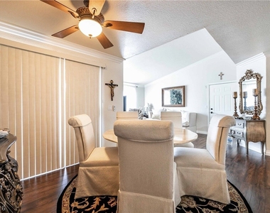 8101 W Flamingo Road - Photo Thumbnail 14
