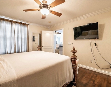 8101 W Flamingo Road - Photo Thumbnail 22