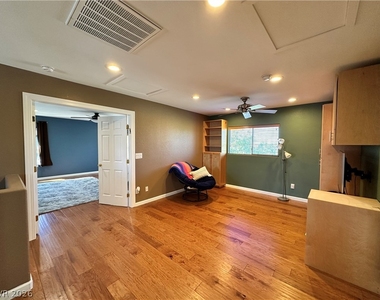 1380 Haven Green Court - Photo Thumbnail 17