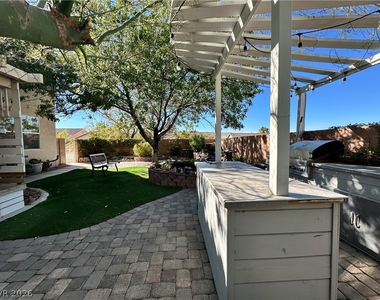 1380 Haven Green Court - Photo Thumbnail 32