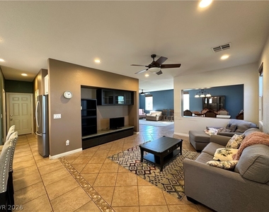 1380 Haven Green Court - Photo Thumbnail 8