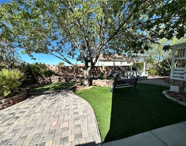 1380 Haven Green Court - Photo Thumbnail 34