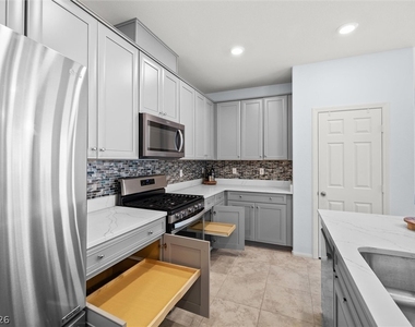 5827 Casa Branca Street - Photo Thumbnail 12