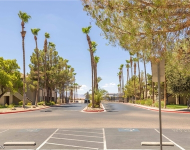 9000 Las Vegas Boulevard - Photo Thumbnail 26