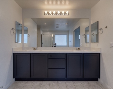 3821 E Weld Avenue - Photo Thumbnail 35