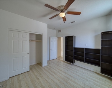 3821 E Weld Avenue - Photo Thumbnail 17