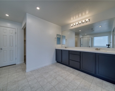 3821 E Weld Avenue - Photo Thumbnail 36