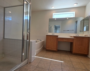 7124 Plushstone Street - Photo Thumbnail 8