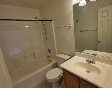 7124 Plushstone Street - Photo Thumbnail 10
