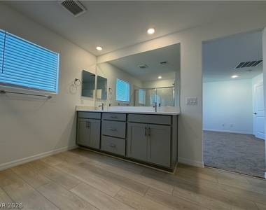 5925 Obsidian Sky Avenue - Photo Thumbnail 27