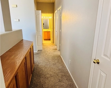 10660 Windrose Point Avenue - Photo Thumbnail 13